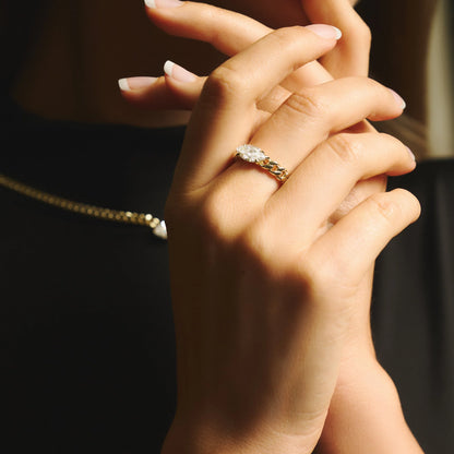 Glory marquise curb-link ring 1ct